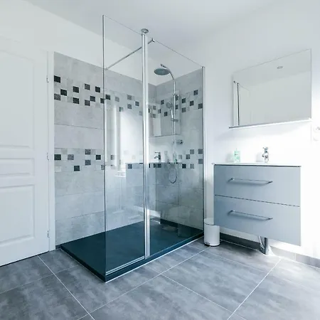 La Maison Du Parc Affaires Et Tourisme クレピ・アン・ヴァロワ